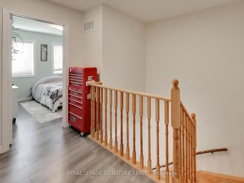 82 Pearcey Cres, Barrie, ON - Indoor Photo Showing Other Room