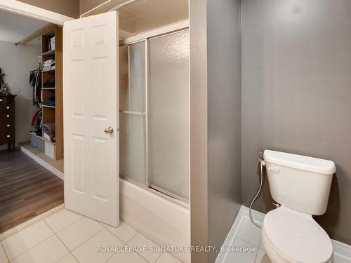 82 Pearcey Cres, Barrie, ON - Indoor Photo Showing Bathroom