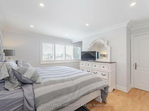 762 Vermouth Ave, Mississauga, ON - Indoor Photo Showing Bedroom