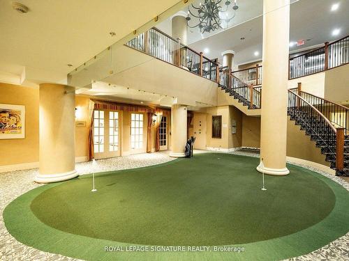 906-350 Princess Royal Dr, Mississauga, ON - Indoor Photo Showing Other Room