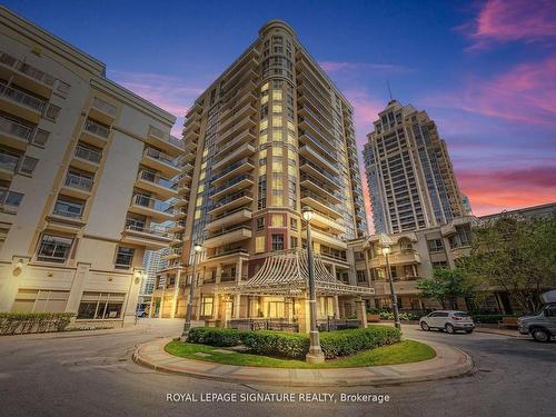 906-350 Princess Royal Dr, Mississauga, ON - Outdoor With Balcony With Facade