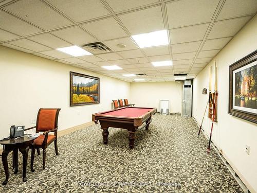 906-350 Princess Royal Dr, Mississauga, ON - Indoor Photo Showing Other Room