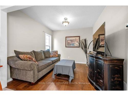 1278 Brillinger St, Oakville, ON - Indoor Photo Showing Living Room