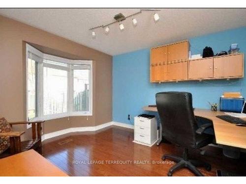 7087 Drumcashel Crt, Mississauga, ON - Indoor Photo Showing Office