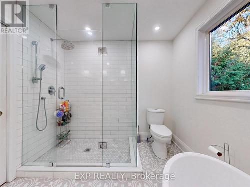 190 Crestwood Road, Caledon, ON - Indoor Photo Showing Bathroom