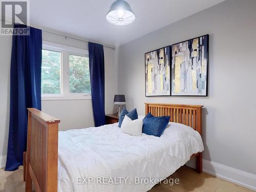 190 Crestwood Road, Caledon, ON - Indoor Photo Showing Bedroom