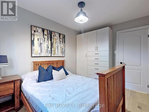 190 Crestwood Road, Caledon, ON - Indoor Photo Showing Bedroom