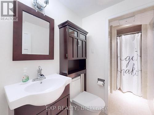 190 Crestwood Road, Caledon, ON - Indoor Photo Showing Bathroom