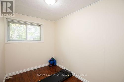 2090 Linmouth Terrace, Burlington, ON - Indoor Photo Showing Other Room