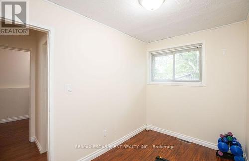 2090 Linmouth Terrace, Burlington, ON - Indoor Photo Showing Other Room