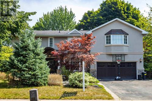 2150 Elmhurst Avenue, Oakville, ON - Outdoor With Facade