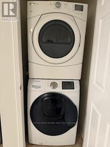 81 Odoardo Di Santo Circle, Toronto, ON - Indoor Photo Showing Laundry Room