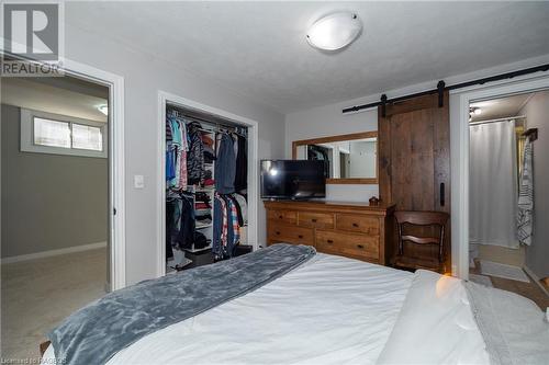 880 11Th Avenue E, Owen Sound, ON - Indoor Photo Showing Bedroom