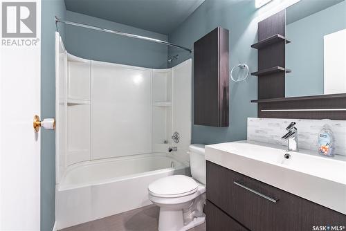 338 Wollaston Rise, Saskatoon, SK - Indoor Photo Showing Bathroom