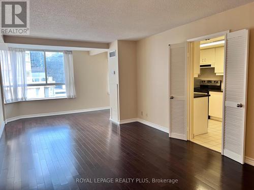 1601 - 44 Gerrard Street W, Toronto, ON - Indoor