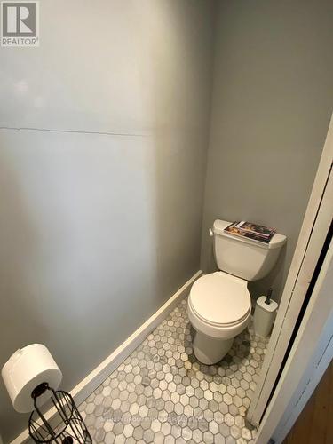 31 St Lawrence Street, Kawartha Lakes (Lindsay), ON - Indoor Photo Showing Bathroom