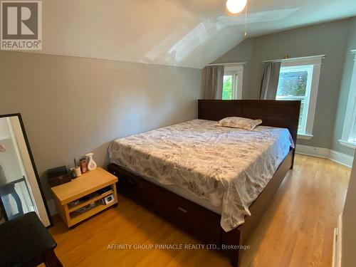 31 St Lawrence Street, Kawartha Lakes (Lindsay), ON - Indoor Photo Showing Bedroom