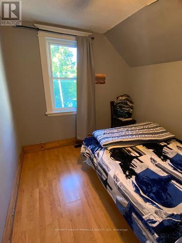 31 St Lawrence Street, Kawartha Lakes (Lindsay), ON - Indoor Photo Showing Bedroom