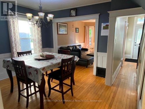 31 St Lawrence Street, Kawartha Lakes (Lindsay), ON - Indoor Photo Showing Dining Room