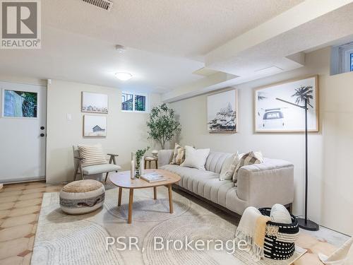 96 Winnett Avenue, Toronto, ON - Indoor Photo Showing Living Room