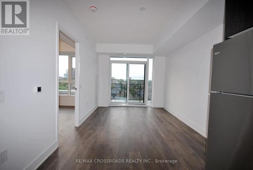 805 - 202 Burnhamthrope Road E, Mississauga, ON - Indoor Photo Showing Other Room