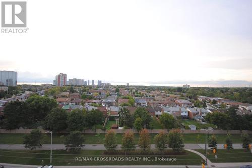 805 - 202 Burnhamthrope Road E, Mississauga, ON - Outdoor With View