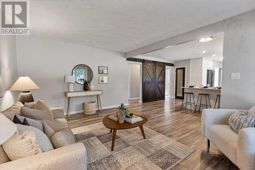 756 Eastglen Drive, Oshawa (Eastdale), ON - Indoor Photo Showing Living Room