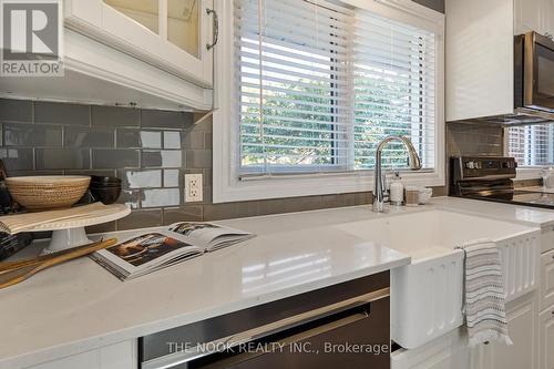 756 Eastglen Drive, Oshawa (Eastdale), ON - Indoor Photo Showing Kitchen