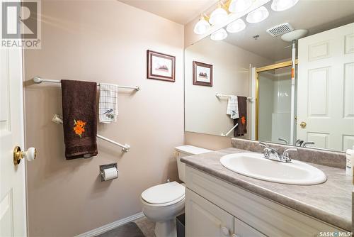 306 301 Cree Crescent, Saskatoon, SK - Indoor Photo Showing Bathroom