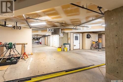 306 301 Cree Crescent, Saskatoon, SK - Indoor Photo Showing Garage