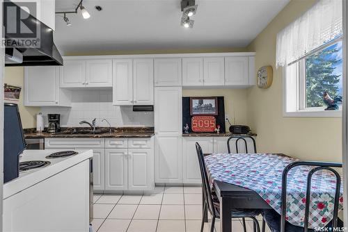 306 301 Cree Crescent, Saskatoon, SK - Indoor Photo Showing Kitchen