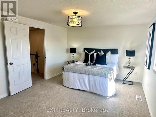 214 Red Clover Court, Kitchener, ON - Indoor Photo Showing Bedroom