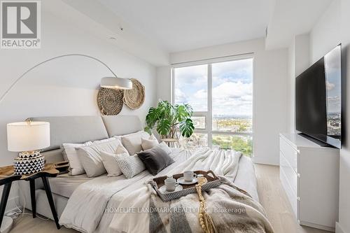 3507 - 955 Bay Street, Toronto, ON - Indoor Photo Showing Bedroom