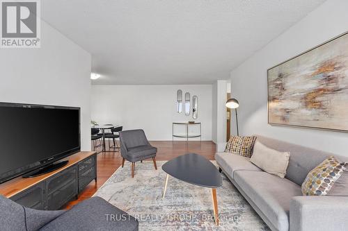 403 - 15 Kensington Road, Brampton, ON - Indoor Photo Showing Living Room