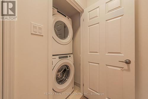 8 - 20 Woodstream Drive, Toronto, ON - Indoor Photo Showing Laundry Room