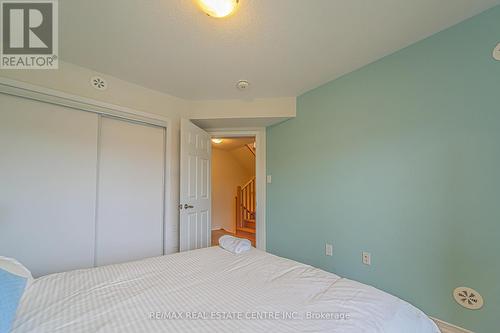 8 - 20 Woodstream Drive, Toronto, ON - Indoor Photo Showing Bedroom