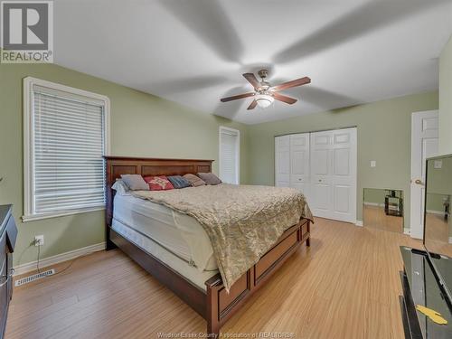 2480 Radcliff Avenue, Windsor, ON - Indoor Photo Showing Bedroom