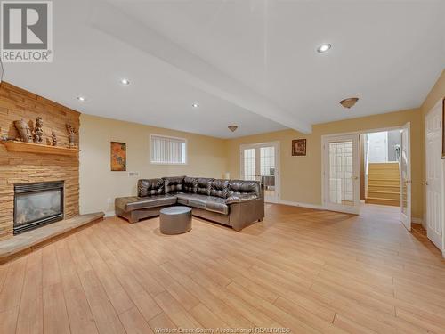 2480 Radcliff Avenue, Windsor, ON - Indoor Photo Showing Living Room With Fireplace