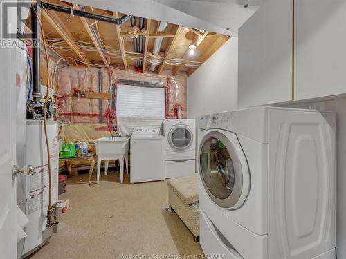 2480 Radcliff Avenue, Windsor, ON - Indoor Photo Showing Laundry Room