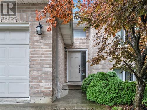 2480 Radcliff Avenue, Windsor, ON - Outdoor