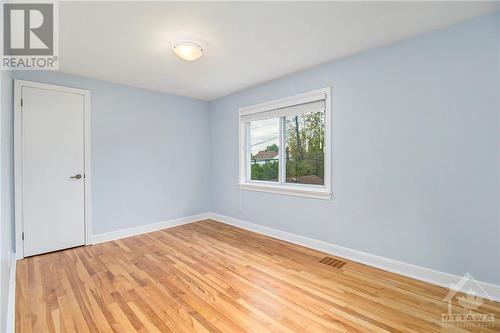 1403 Woodward Avenue, Ottawa, ON - Indoor Photo Showing Other Room