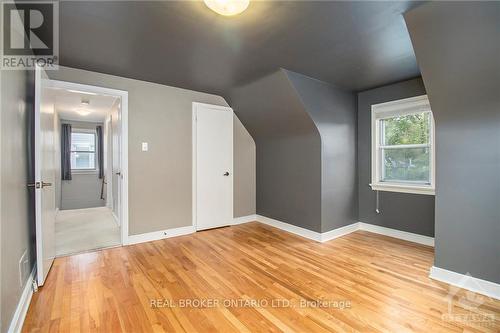 1403 Woodward Avenue, Ottawa, ON - Indoor Photo Showing Other Room