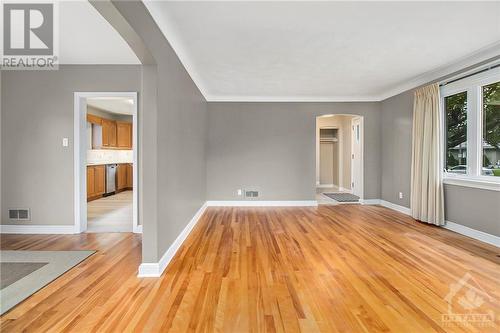 1403 Woodward Avenue, Ottawa, ON - Indoor Photo Showing Other Room