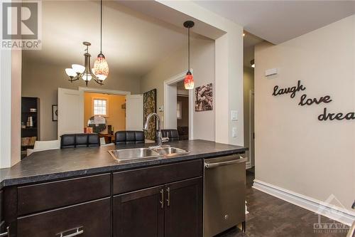 9 Ella Street, Ottawa, ON - Indoor Photo Showing Kitchen With Double Sink