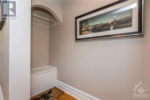 9 Ella Street, Ottawa, ON - Indoor Photo Showing Other Room