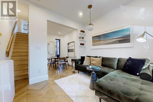 98 Mitchell Avenue, Toronto, ON - Indoor Photo Showing Living Room