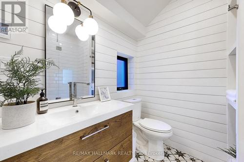 98 Mitchell Avenue, Toronto, ON - Indoor Photo Showing Bathroom