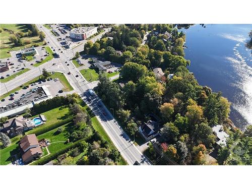 1022 Bridge Street, Manotick, ON 