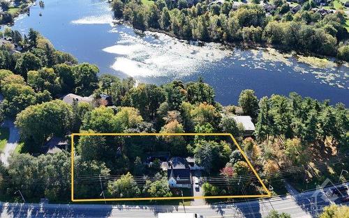 1022 Bridge Street, Manotick, ON 