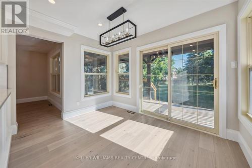 429 Mathews Court, Newmarket, ON - Indoor Photo Showing Other Room